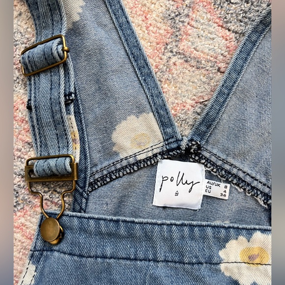 Polly Denim Overall Shortalls with White Daisy Flower Pattern - Picture 3 of 3